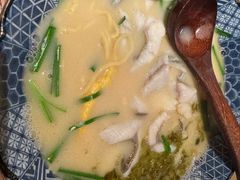 -荣家黄鱼面(前滩太古里店)