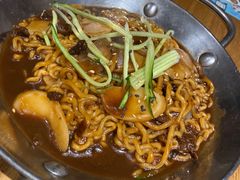 炸酱拉面-富乐满韩国正宗炸鸡韩国料理(虹泉路店)