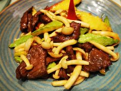 翠玉瓜菌菇牛肉-鹿港小镇(悠唐店)