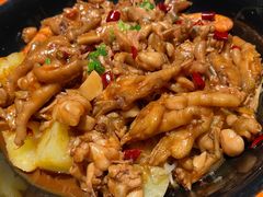 -胖哥俩肉蟹煲(长沙高铁吾悦广场店)