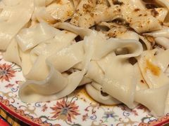 皮带面-柴窝堡22号辣子鸡·传承新疆菜