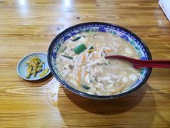 特色豆腐年糕汤-嵊州小吃(杭州东站店)