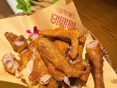 -前海沿·青岛菜(李沧万达店)