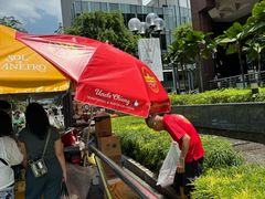 -詹爷爷乌节路街头冰淇淋