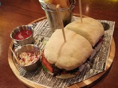 -Hooley's活利仕西餐厅(珠江新城店)