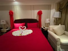 -茂名熹龙国际大酒店(人民广场高铁站店)