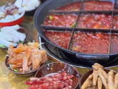 -正南齊北重庆老火锅(光华村直营店)