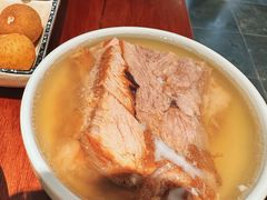 闷蹄-裕兴记•蟹黄面馆(人民广场店)