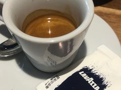 -LAVAZZA拉瓦萨咖啡(中航城君尚购物中心店)