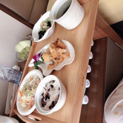 -卓玥国际月子会所(罗山路店)