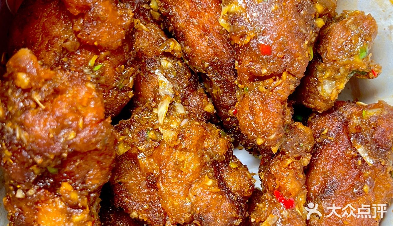 · 店名：宫啦啦蒜香炸鸡（步步高星城天地店）