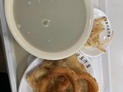 豆汁焦圈-老磁器口豆汁店(天坛店)