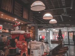 大堂-星巴克臻选(湛江鼎盛广场店)