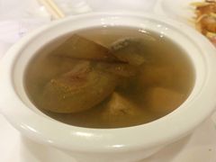 香梨苦瓜炖鲍鱼汤-广州酒家(文昌总店)