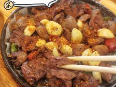 鸡心-老东镇啤酒屋海鲜加工·蒸汽海鲜·海鲜烧烤(台东店)