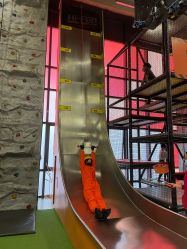 -嗨翻Hi-Fun竞技主题乐园·蹦床团建生日聚会(五棵松华熙店)