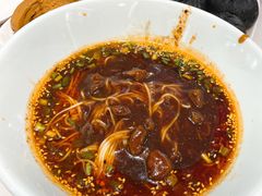-李与白包子铺(桐梓林店)