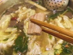 -周老三跷脚牛肉·全牛火锅(非遗传承店)