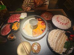 -晓宇重庆火锅(西安荟聚店)