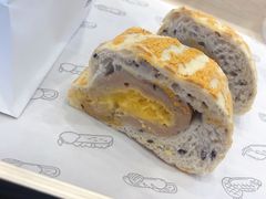 咸蛋黄芋泥包-喜茶(深圳福田星河COCO Park店)