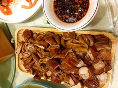 -巢香扣肉馆
