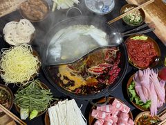 -重庆故事姊妹老火锅(财经学院店)