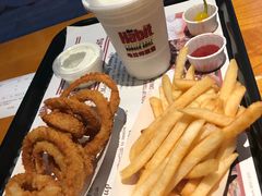 -The Habit Burger Grill 哈比特汉堡(复兴soho店)