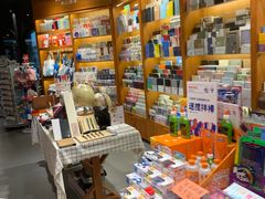 -西西弗书店&矢量咖啡(凯德晶萃广场店)