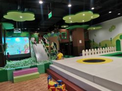 -绿野星空儿童乐园