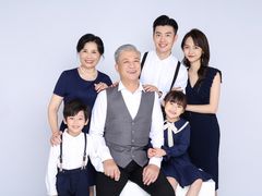 -iF摄影•全家福•证件照•形象照(南山店)