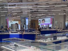 -优购镜仓(黄岛吾悦店)