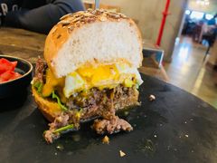 -HIGH FIVE哈福手工汉堡(桂林路店)