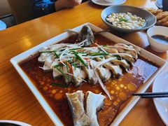 清蒸武昌鱼-莲餐厅·湖北菜·藕汤是头牌(愚园路店)