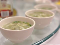 蟹肉小馄饨-新光酒家方亮蟹宴(黄浦店)