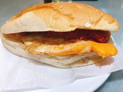 招牌咸牛肉芝士猪仔包-华嫂冰室(尖沙咀店)