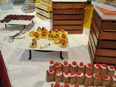 -东方苑自助餐厅(稻香湖景酒店)