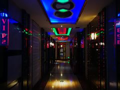 -名星会量贩式KTV旗舰店(盈熙广场店)