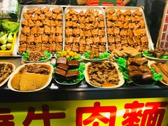 -六合夜市