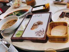 -荷塘秋月·本帮江浙菜(国权路店)