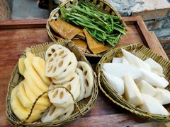 -四小区火锅·巷子里的重庆火锅(花照壁店)
