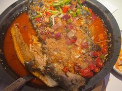 -鸣记脆皮烤鱼·海鲜烤鱼(三八广场店)