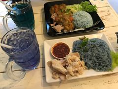 -蝶豆花蓝面条