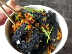 -黑色经典臭豆腐·湖南特产(步行街店)