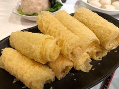 -鲜入围煮花胶鸡海鲜火锅