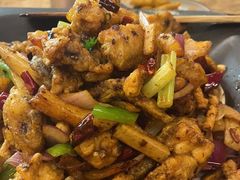 -炭舍干锅·烤鱼(扬名广场店)