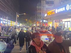 -官亭路小吃一条巷