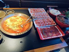 -靓寨酸汤火锅(时尚天河东一街店)