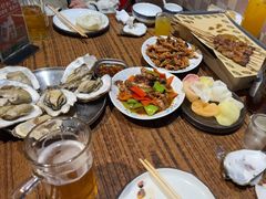 -蚝堡海鲜·威海菜·海肠捞饭·烧烤·亚洲吃蚝公司(幸福门店)