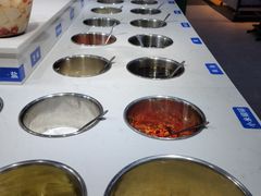 自助调料区-俭让佬妈现卤串串(温江总店)