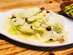 油渣手撕包菜-兔槽江湖菜·重庆璧山兔(水围店)